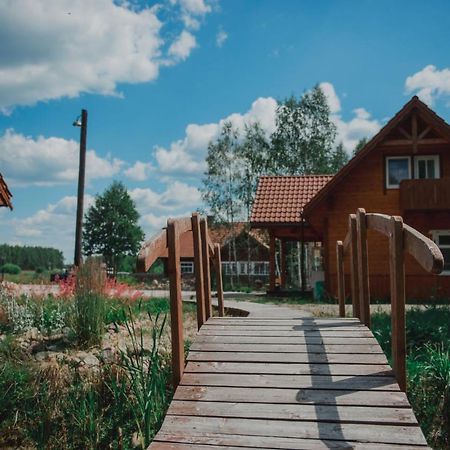 Miodowa Kolonia Bed & Breakfast Bialowieza Luaran gambar