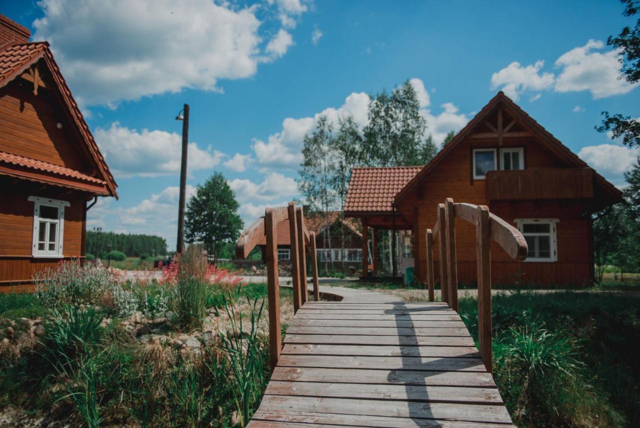 Miodowa Kolonia Bed & Breakfast Bialowieza Luaran gambar