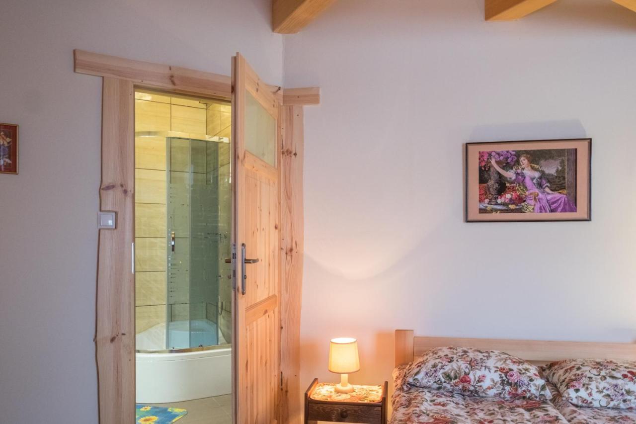 Miodowa Kolonia Bed & Breakfast Bialowieza Luaran gambar
