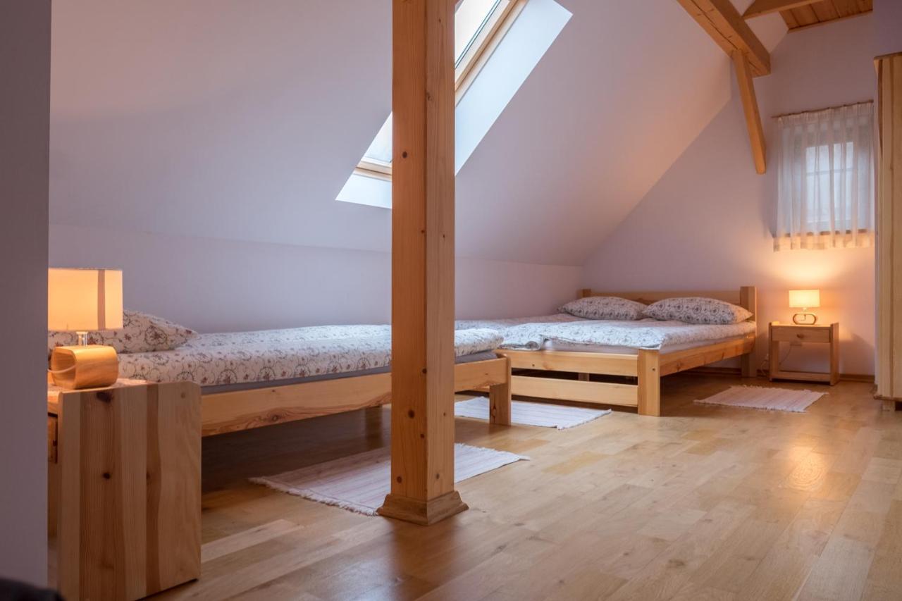 Miodowa Kolonia Bed & Breakfast Bialowieza Luaran gambar