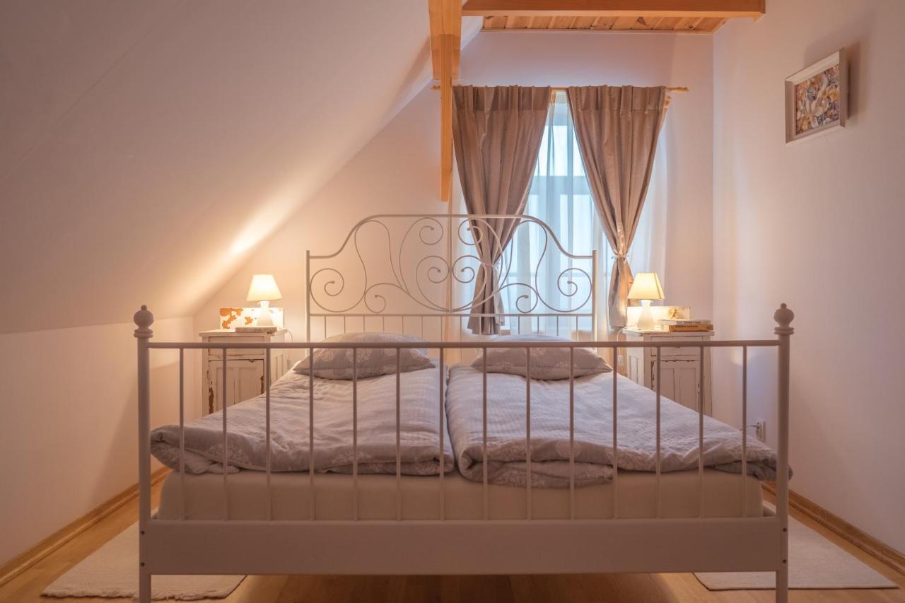 Miodowa Kolonia Bed & Breakfast Bialowieza Luaran gambar