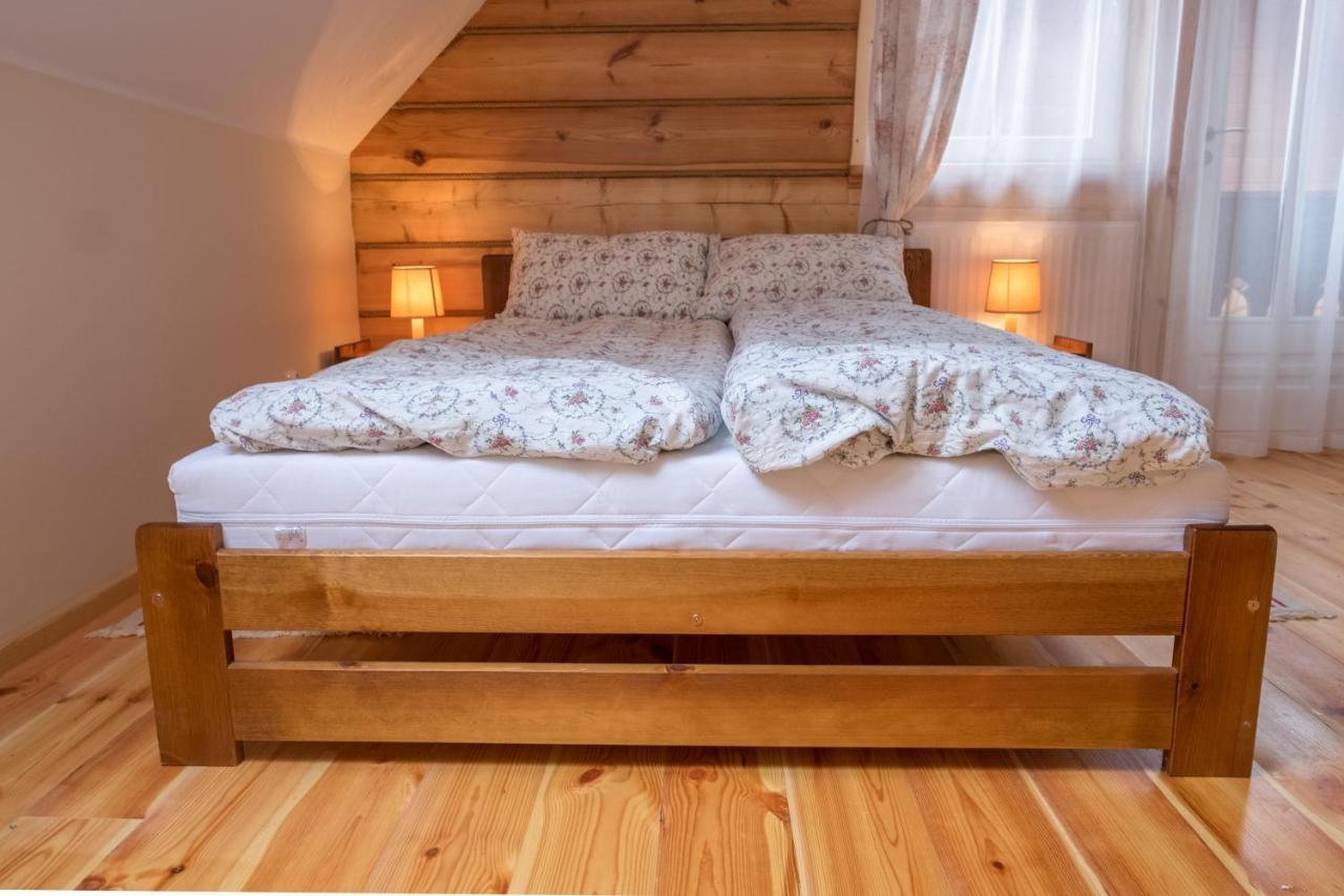Miodowa Kolonia Bed & Breakfast Bialowieza Luaran gambar