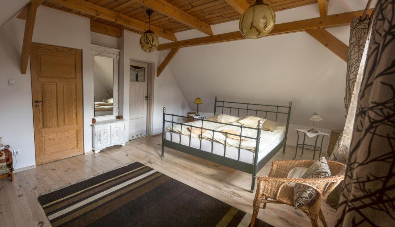 Miodowa Kolonia Bed & Breakfast Bialowieza Luaran gambar